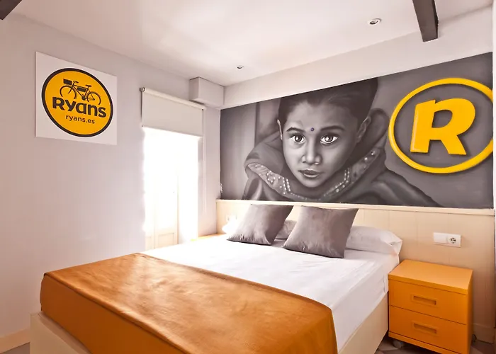 Ryans Budget Ibiza città